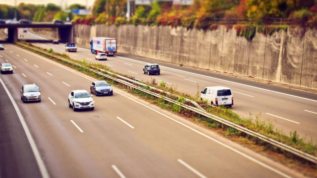 1-pexels-photo-221284
